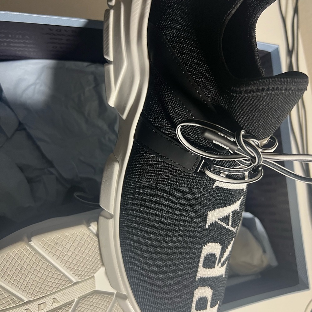 Knit Prada logo sneakers - Picture 7 of 11